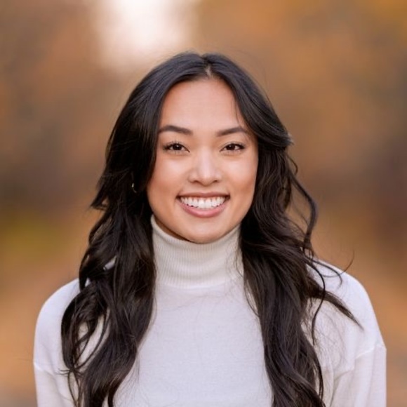 Meet your Posher, Julia - Picture 1 of 1